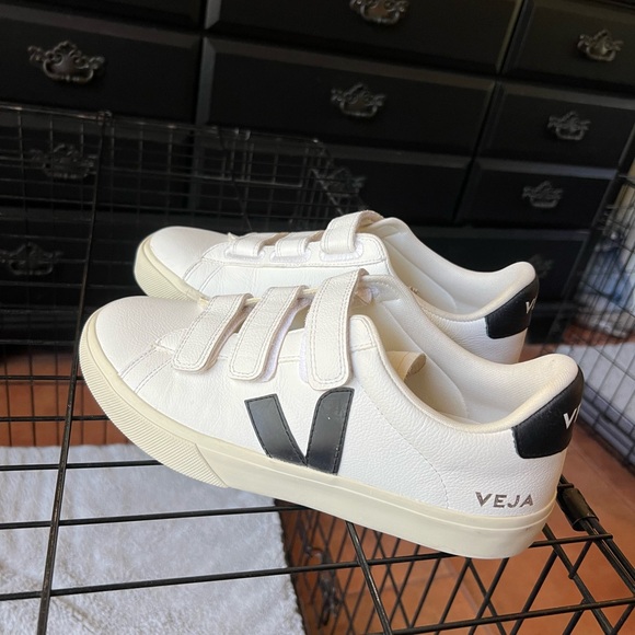Veja Shoes - Veja Velcro Sneakers
